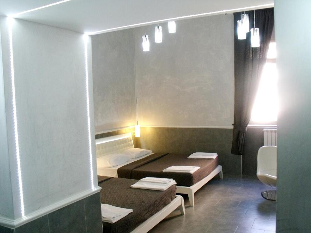 Suite Apartments Angioini Napoli Ruang foto