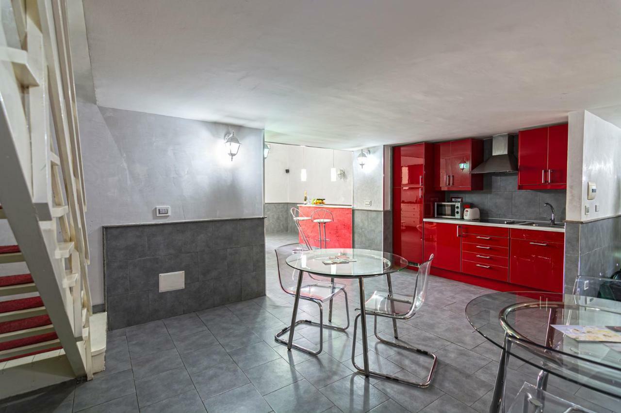 Suite Apartments Angioini Napoli Bagian luar foto